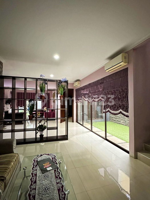 House for rent in Tangerang, Indonesia · Sukasari · 3 rooms, 3 baths