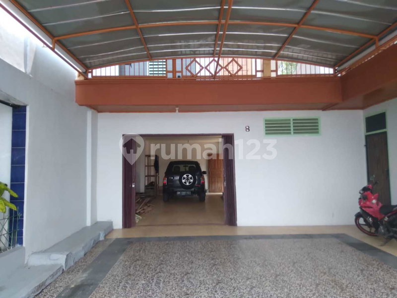 House for rent in Tangerang, Indonesia · 3 rooms, 4 baths