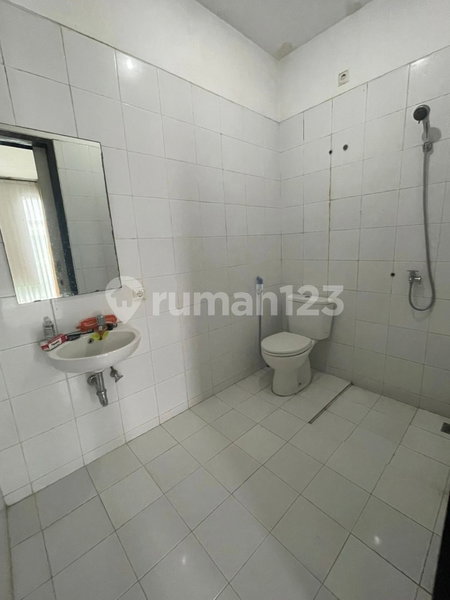 House for rent in Bandung, Indonesia · 4 rooms, 3 baths