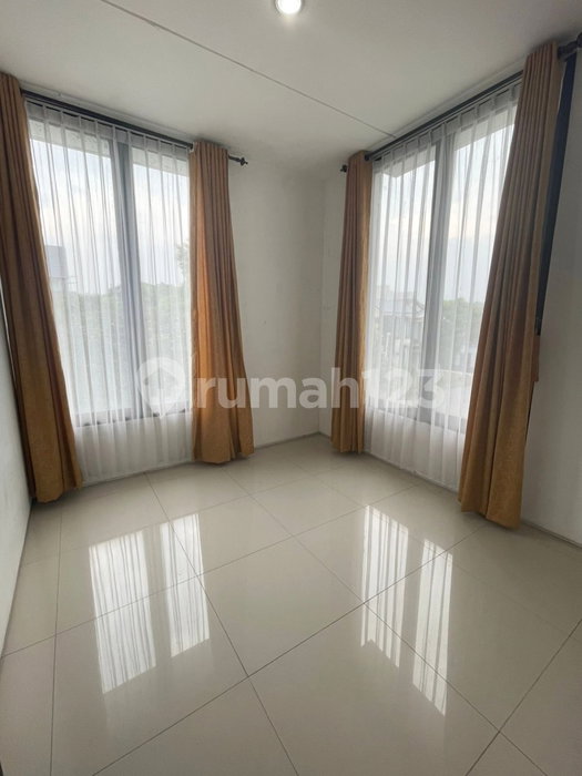 House for rent in Bandung, Indonesia · 4 rooms, 3 baths