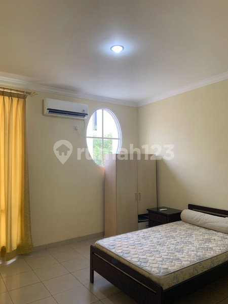 House for rent in North Jakarta, Indonesia · Penjaringan · 4 rooms, 4 baths