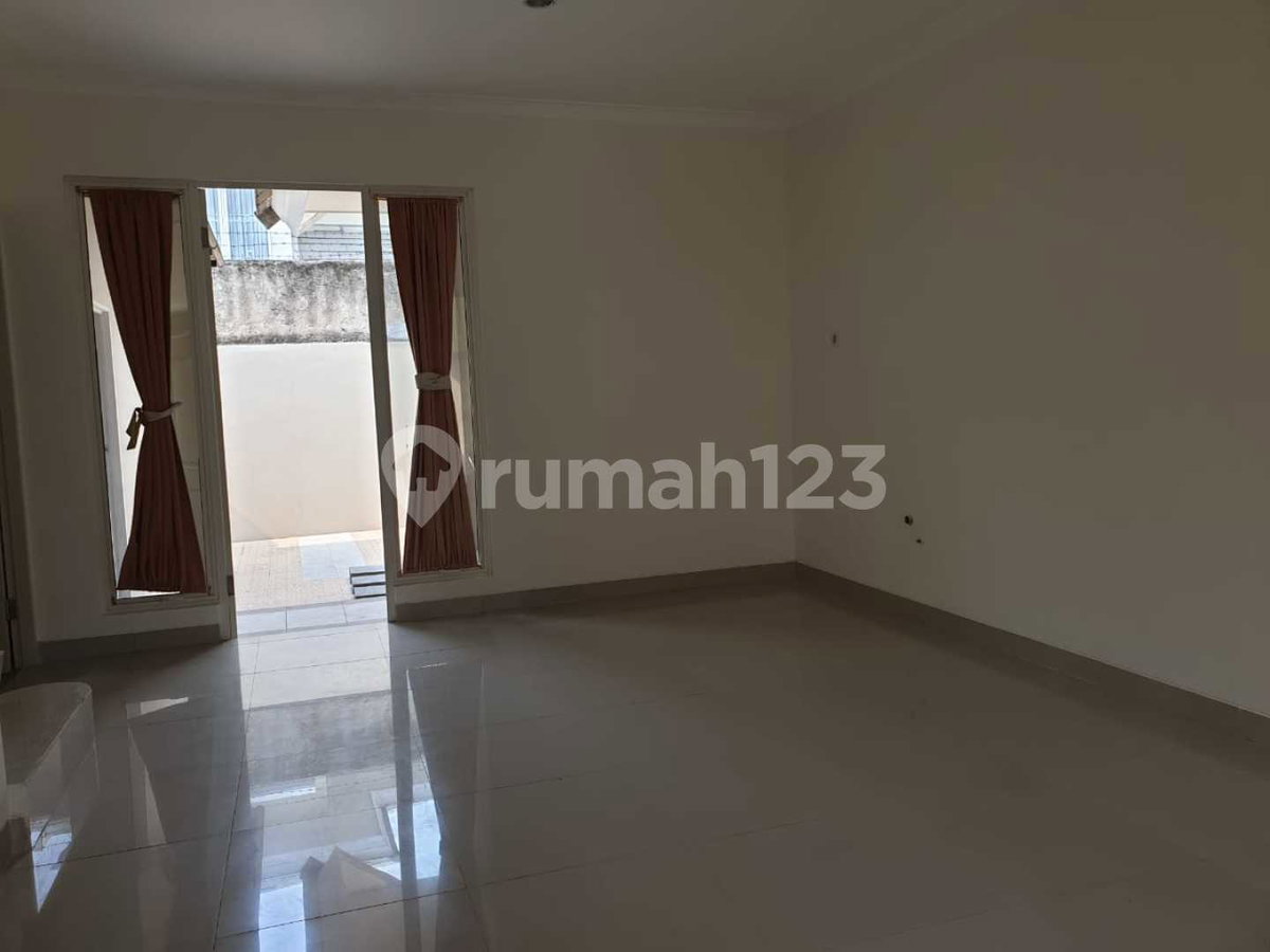 House for rent in Cikarang, Indonesia · 3 rooms, 2 baths