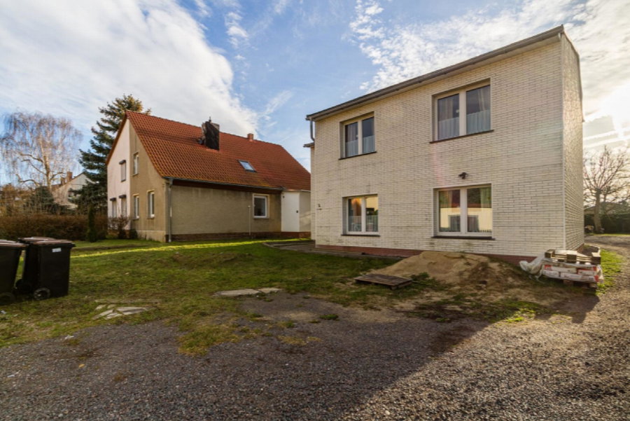Apartment for rent in Wolfen, Germany · Wolfen · 9 rooms, 1 bath