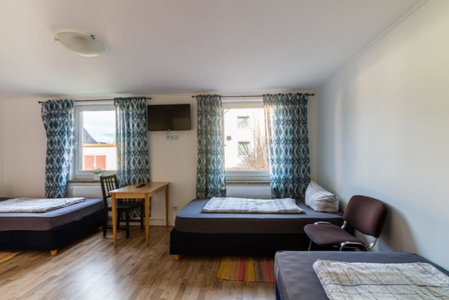 Apartment for rent in Wolfen, Germany · Wolfen · 9 rooms, 1 bath