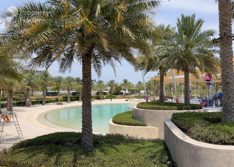 Apartment for rent in Dubai, United Arab Emirates · Golfville · 1 room, 1 bath