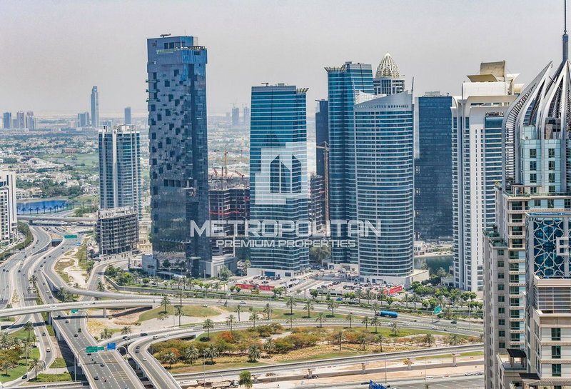 Apartment for rent in Dubai, United Arab Emirates · Marina Pinnacle · 1 room, 2 baths