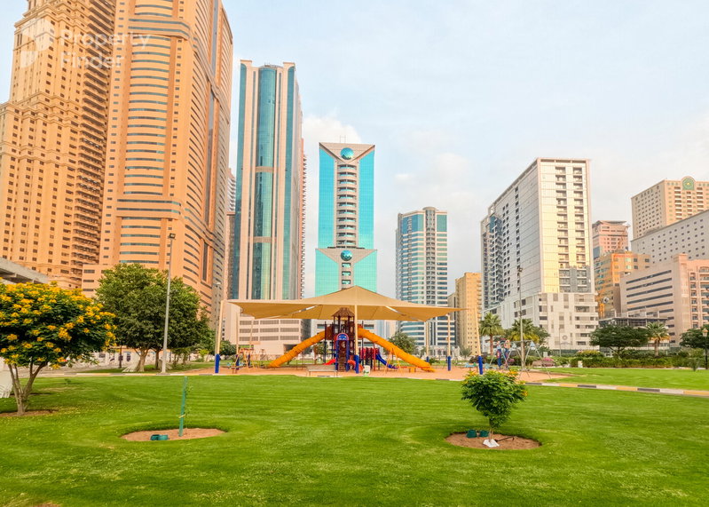 Apartment for rent in Sharjah, United Arab Emirates · Al Mamzar - Sharjah · 3 rooms, 3 baths