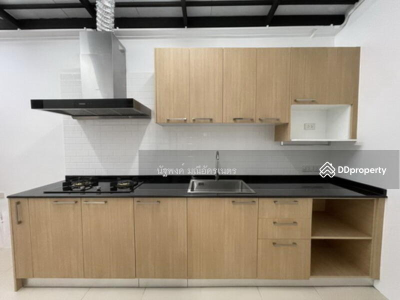 House for rent in Phra Pradaeng, Thailand · Pleno Suksawat 30, Bangkok · 2 rooms, 2 baths
