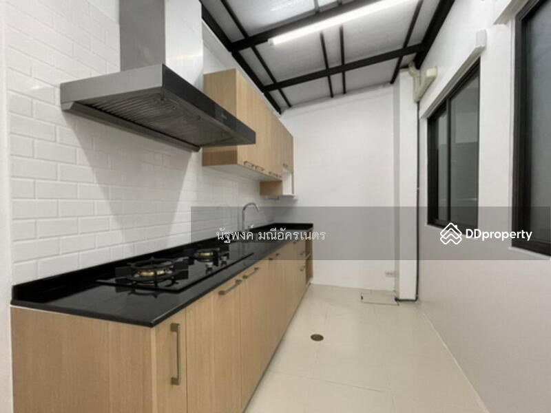 House for rent in Phra Pradaeng, Thailand · Pleno Suksawat 30, Bangkok · 2 rooms, 2 baths