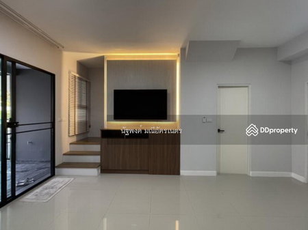 House for rent in Phra Pradaeng, Thailand · Pleno Suksawat 30, Bangkok · 2 rooms, 2 baths
