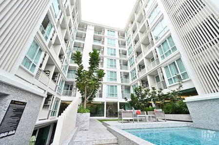 Apartment for rent in Bangkok, Thailand · Bless Residence Ekkamai, Bangkok · 1 room, 1 bath