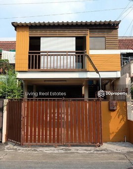 House for rent in Mueang Nonthaburi, Thailand · ทาวน์เฮ้าส์ ซ.ประชาราษฎร์ 8, Nonthaburi · 4 rooms, 2 baths