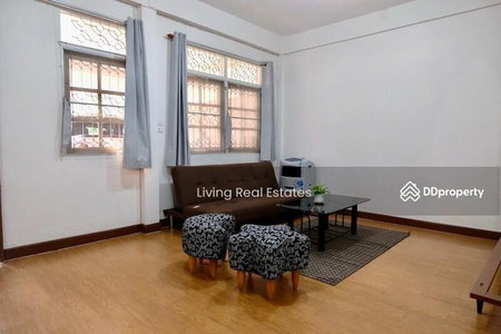 House for rent in Mueang Nonthaburi, Thailand · ทาวน์เฮ้าส์ ซ.ประชาราษฎร์ 8, Nonthaburi · 4 rooms, 2 baths