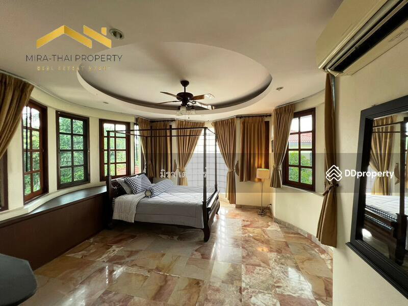 House for rent in Bang Lamung, Thailand · Pool villa in "Thung Klom-Tan Man" Pattaya, Chon Buri · 4 rooms, 5 baths