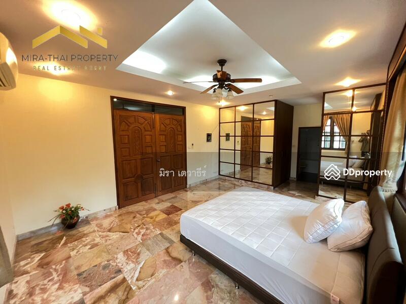 House for rent in Bang Lamung, Thailand · Pool villa in "Thung Klom-Tan Man" Pattaya, Chon Buri · 4 rooms, 5 baths