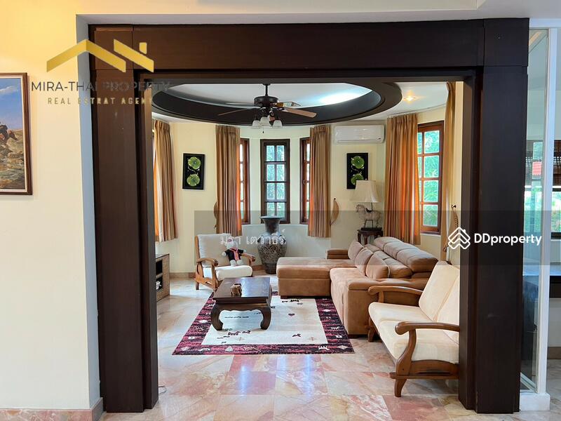 House for rent in Bang Lamung, Thailand · Pool villa in "Thung Klom-Tan Man" Pattaya, Chon Buri · 4 rooms, 5 baths
