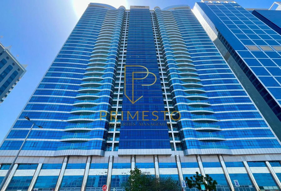 Apartment for rent in Abu Dhabi, United Arab Emirates · Al Aryam Tower · 2 rooms, 4 baths