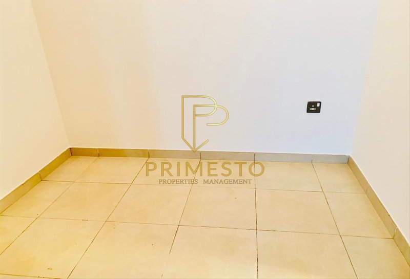 Apartment for rent in Abu Dhabi, United Arab Emirates · Al Aryam Tower · 2 rooms, 4 baths