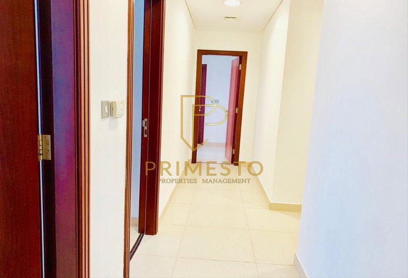 Apartment for rent in Abu Dhabi, United Arab Emirates · Al Aryam Tower · 2 rooms, 4 baths