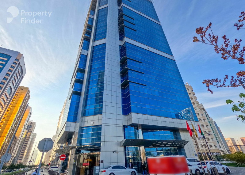 Apartment for rent in Abu Dhabi, United Arab Emirates · Al Aryam Tower · 2 rooms, 4 baths