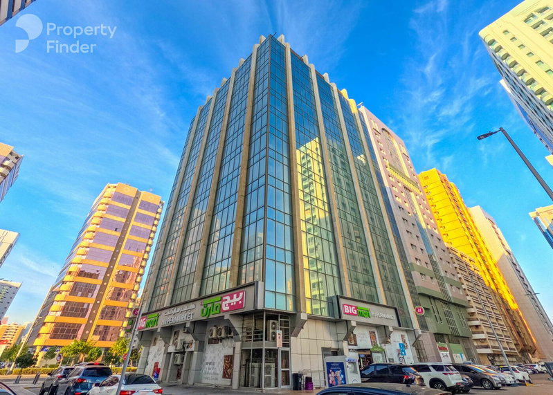 Apartment for rent in Abu Dhabi, United Arab Emirates · Al Aryam Tower · 2 rooms, 4 baths