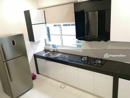 Appartement à louer à Johor Bahru, Malaisie · Cluster house at Johor Bahru · 5 chambres, 4 salles de bain