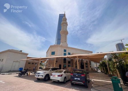 House for rent in Dubai, United Arab Emirates · Regional · 3 rooms, 4 baths