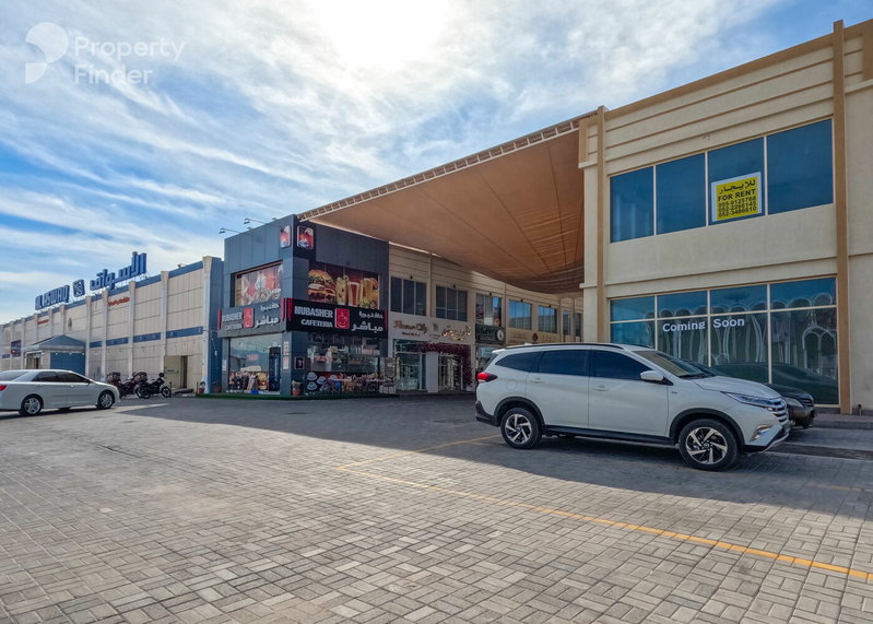 House for rent in Ras Al Khaimah City, United Arab Emirates · Seih Al Uraibi · 8 rooms, 7 baths