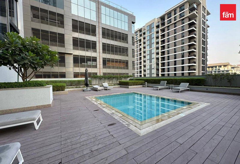 Apartment for rent in Dubai, United Arab Emirates · One Park Avenue · 3 rooms, 3 baths