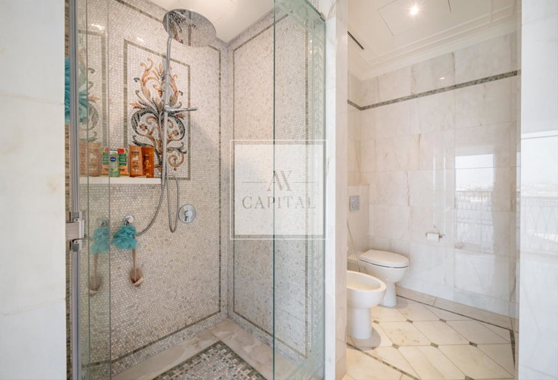 Apartment for rent in Sharjah, United Arab Emirates · Palazzo Versace · 4 rooms, 5 baths