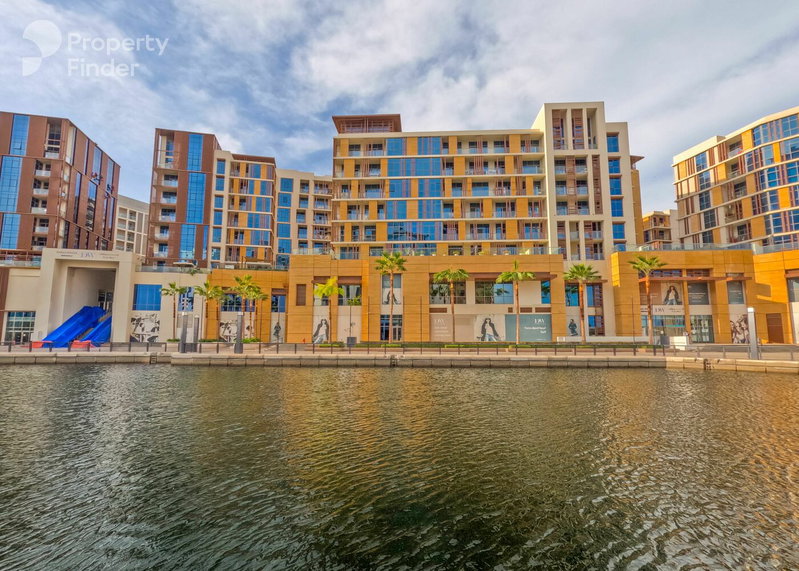 Apartment for rent in Sharjah, United Arab Emirates · Palazzo Versace · 4 rooms, 5 baths