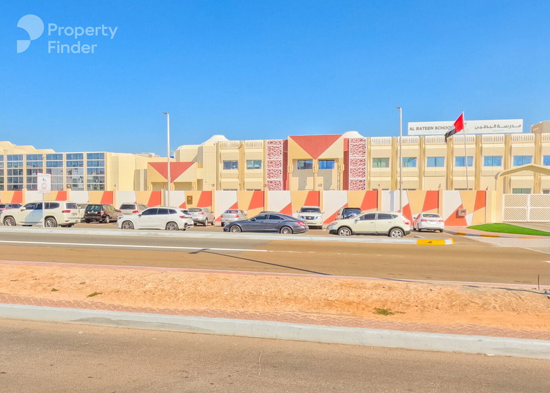 House for rent in Abu Dhabi, United Arab Emirates · Al Bateen · 6 rooms, 2 baths