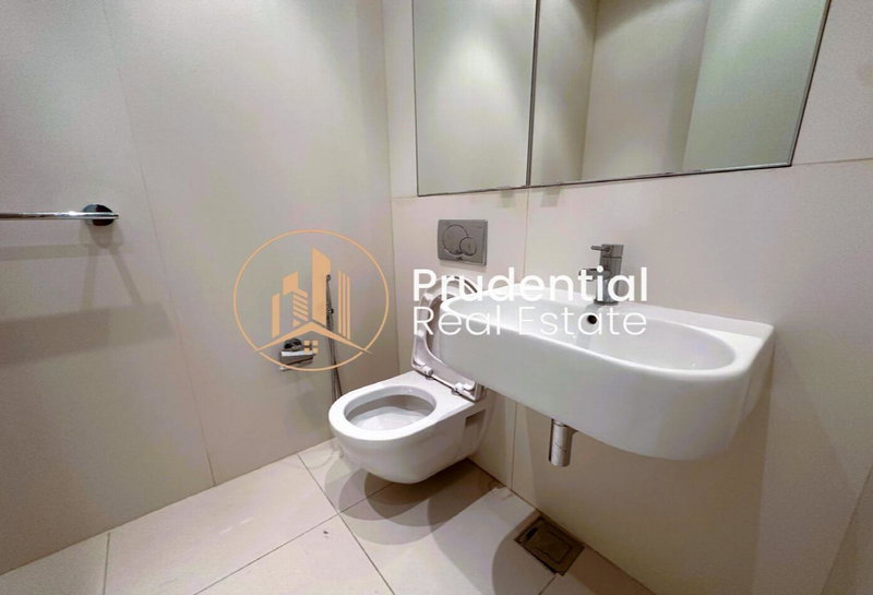 Apartment for rent in Abu Dhabi, United Arab Emirates · Burj Mohammed Bin Rashid at WTC · 1 room, 2 baths