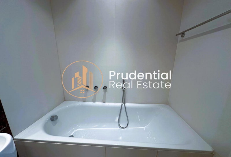 Apartment for rent in Abu Dhabi, United Arab Emirates · Burj Mohammed Bin Rashid at WTC · 1 room, 2 baths