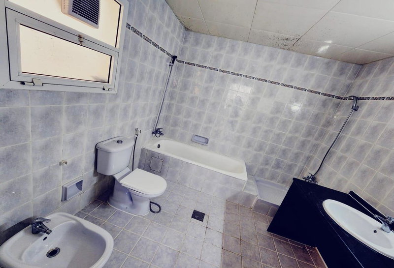 House for rent in Abu Dhabi, United Arab Emirates · Al Qubaisat · 4 rooms, 4 baths