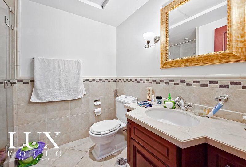 House for rent in Dubai, United Arab Emirates · Lime Tree Valley · 5 rooms, 5 baths