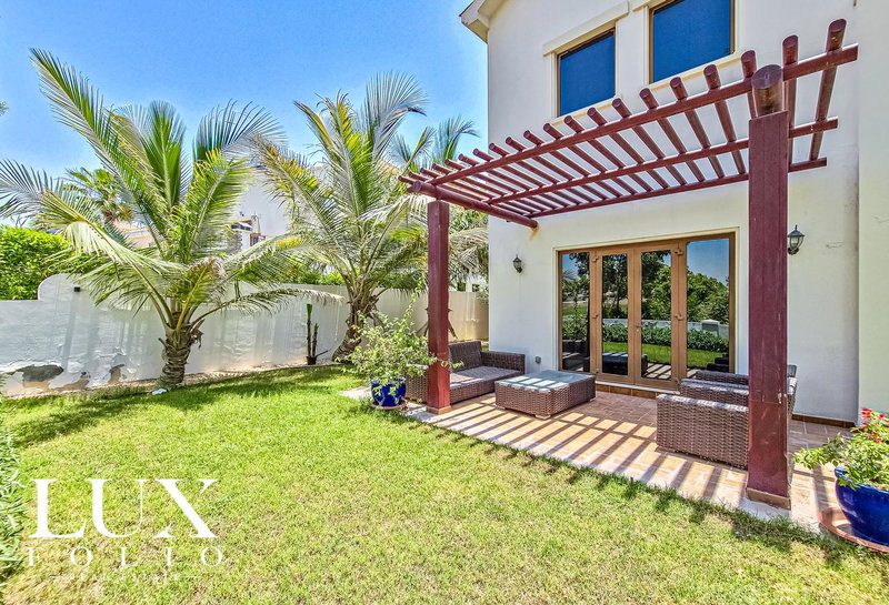 House for rent in Dubai, United Arab Emirates · Lime Tree Valley · 5 rooms, 5 baths