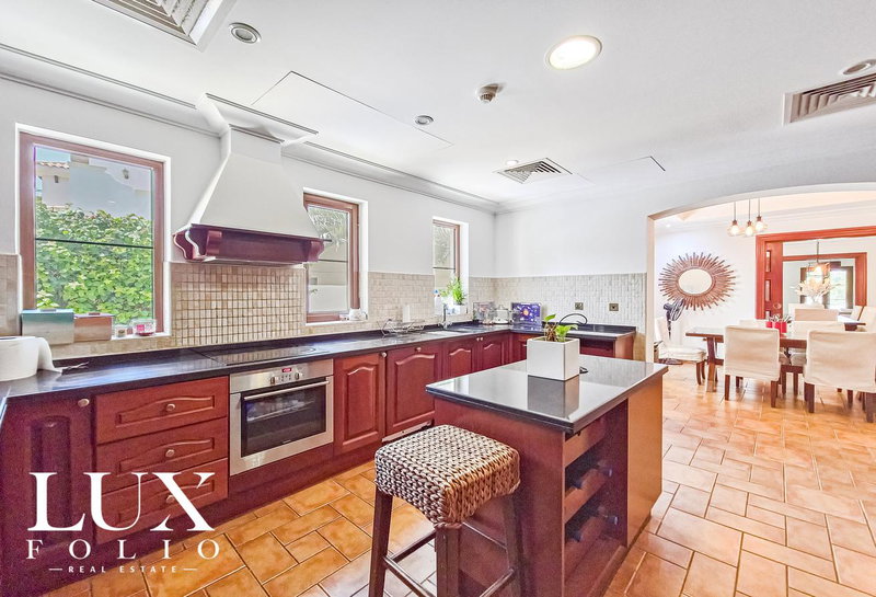 House for rent in Dubai, United Arab Emirates · Lime Tree Valley · 5 rooms, 5 baths