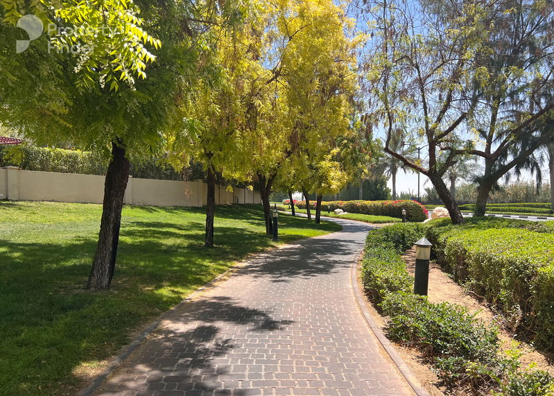 House for rent in Dubai, United Arab Emirates · Lime Tree Valley · 5 rooms, 5 baths