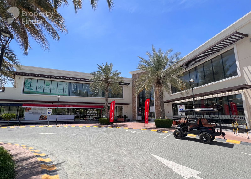 House for rent in Dubai, United Arab Emirates · Lime Tree Valley · 5 rooms, 5 baths