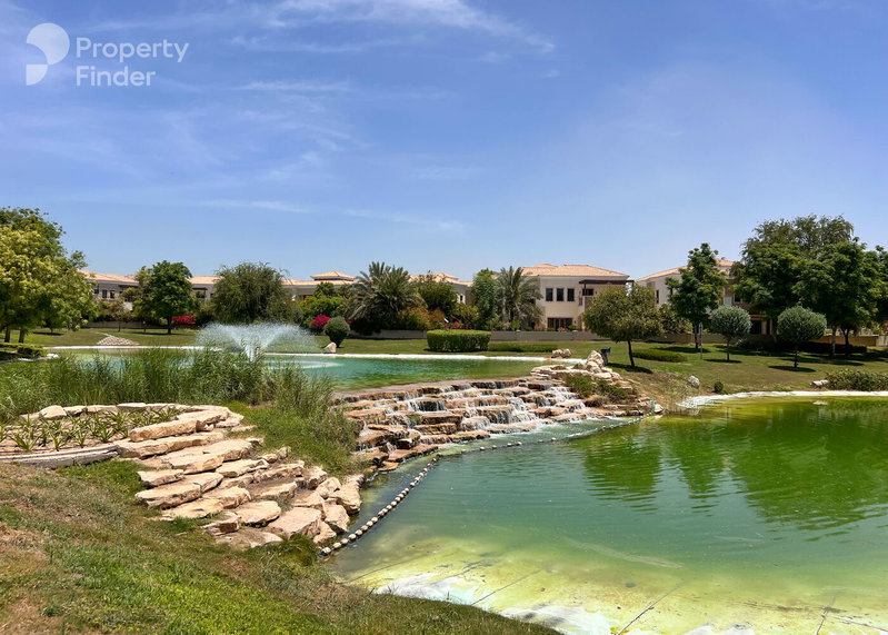 House for rent in Dubai, United Arab Emirates · Lime Tree Valley · 5 rooms, 5 baths