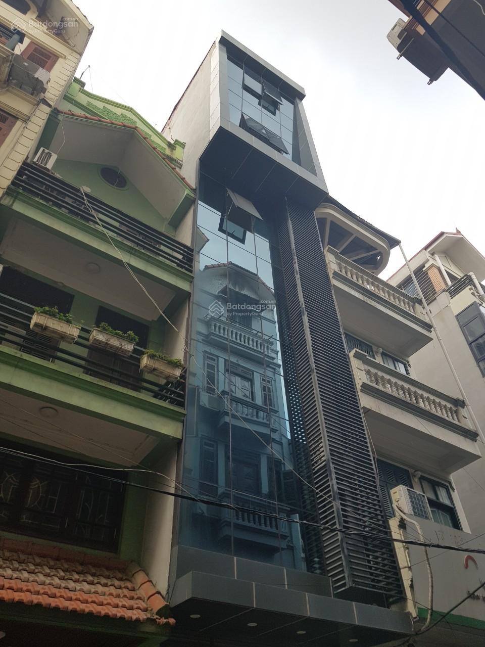 Doi Can Street, Vietnam