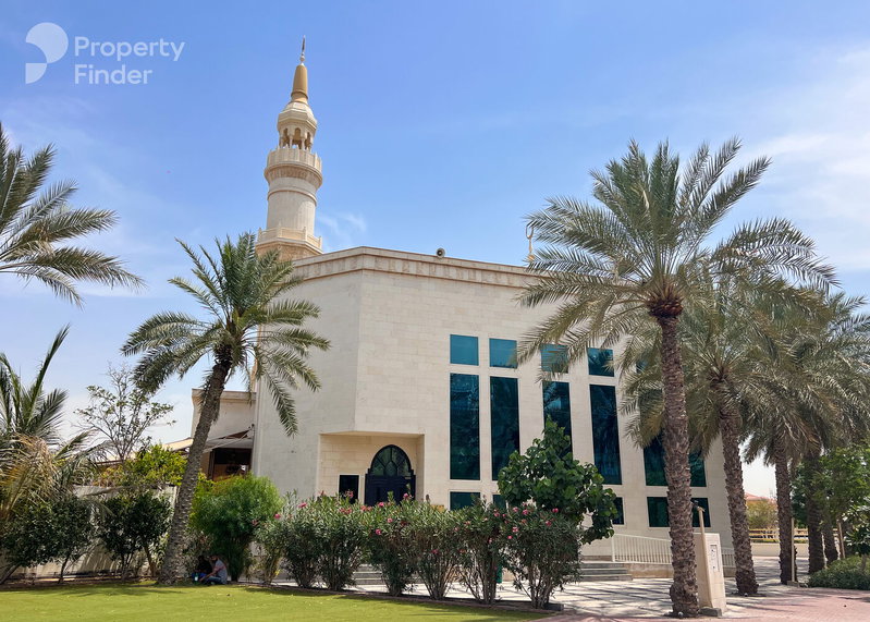 House for rent in Dubai, United Arab Emirates · Regional · 4 rooms, 6 baths