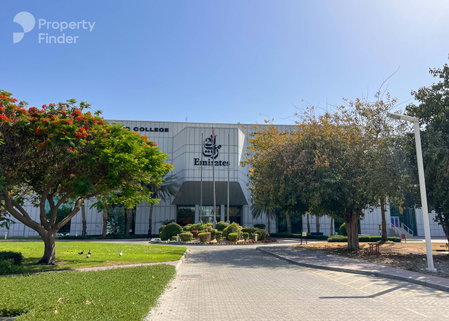 Apartment for rent in Sharjah, United Arab Emirates · Grand Mercure Dubai Airport · 3 rooms, 2 baths