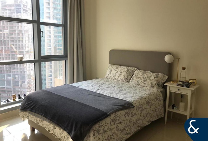 Apartment for rent in Dubai, United Arab Emirates · Standpoint Tower 2 · 1 room, 1 bath
