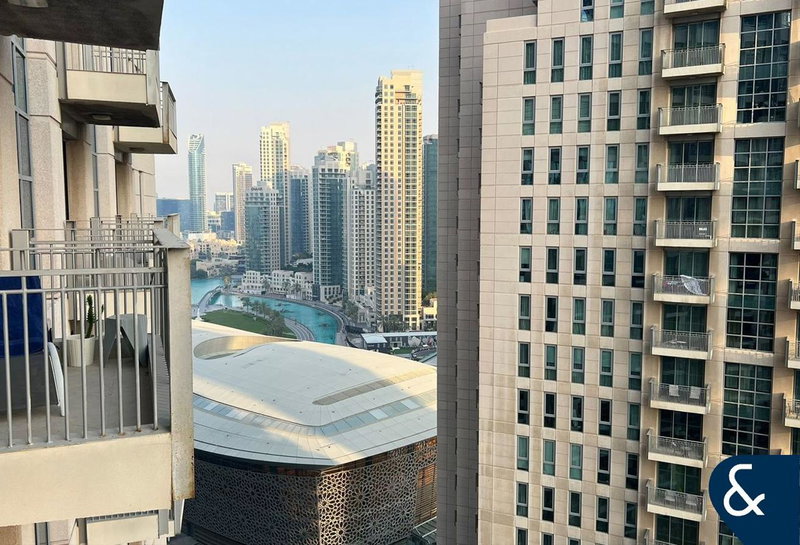Apartment for rent in Dubai, United Arab Emirates · Standpoint Tower 2 · 1 room, 1 bath