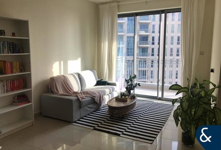 Apartment for rent in Dubai, United Arab Emirates · Standpoint Tower 2 · 1 room, 1 bath