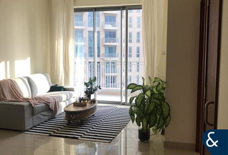 Apartment for rent in Dubai, United Arab Emirates · Standpoint Tower 2 · 1 room, 1 bath