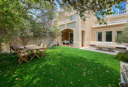 House for rent in Dubai, United Arab Emirates · Maeen 4 · 4 rooms, 3 baths