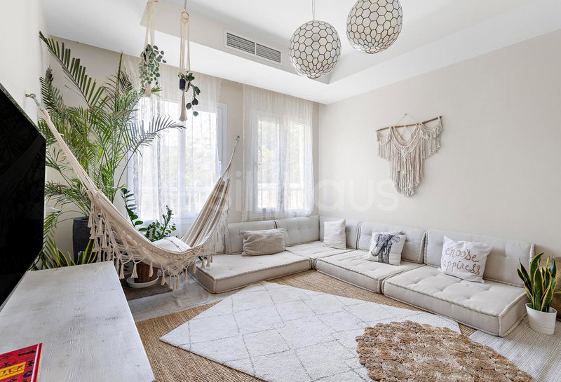 House for rent in Dubai, United Arab Emirates · Maeen 4 · 4 rooms, 3 baths